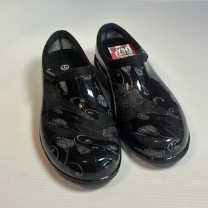 Sloggers Womens 6 Exclusive Print Slip On Comfort Insole, waterproof clog NEW